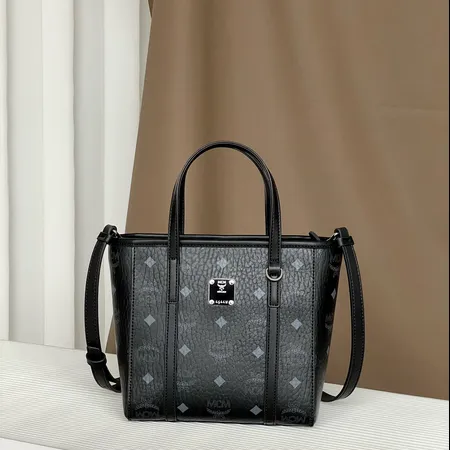 エムシーエム ショルダーバッグ