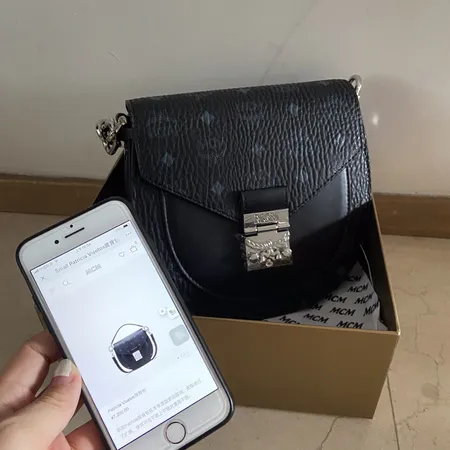 エムシーエム ショルダーバッグ