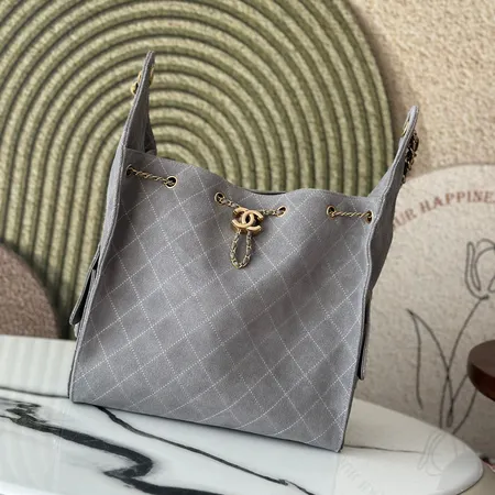 シャネル ハンドバッグ