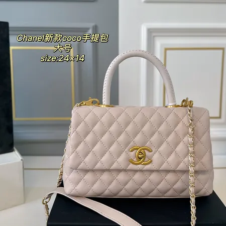 シャネル ショルダーバッグ