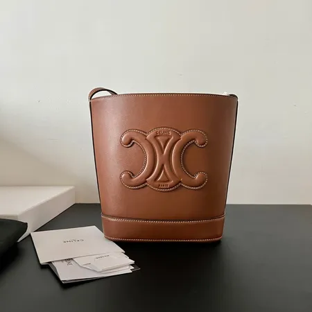 セリーヌ ショルダーバッグ