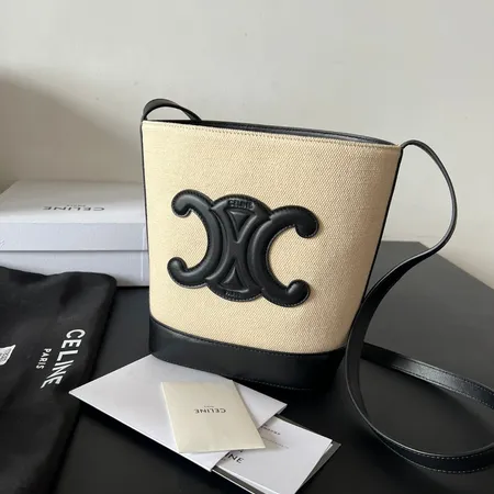 セリーヌ ショルダーバッグ