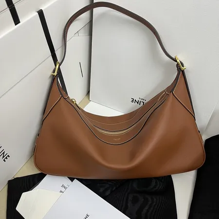 セリーヌ ショルダーバッグ