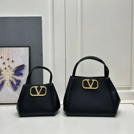 ヴァレンティノ ハンドバッグ