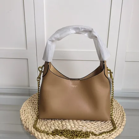 コーチ ハンドバッグ