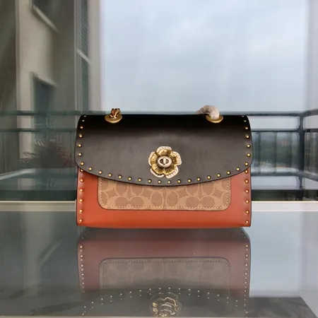 コーチ ショルダーバッグ