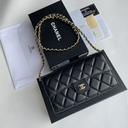 シャネル ショルダーバッグ