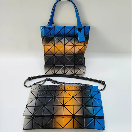 ミュウミュウ ハンドバッグ