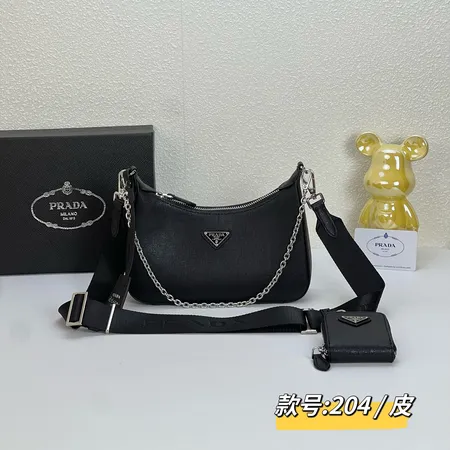 プラダ キーケース