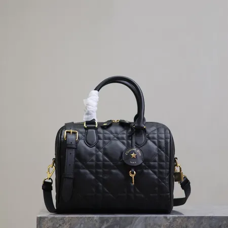 ディオール キーケース