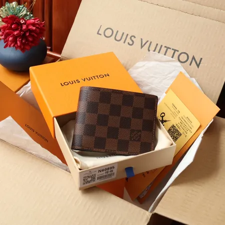 ルイヴィトン 折り財布