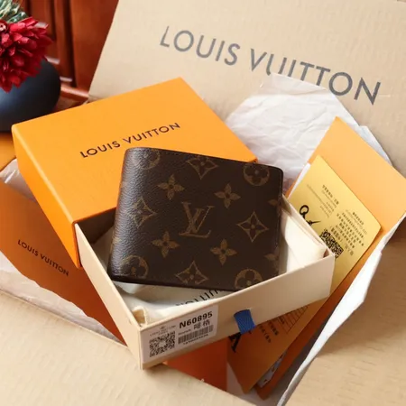 ルイヴィトン 折り財布