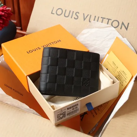 ルイヴィトン 折り財布