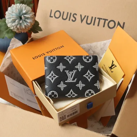 ルイヴィトン 折り財布