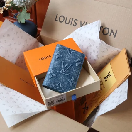 ルイヴィトン 折り財布