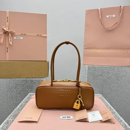 ミュウミュウ キーケース