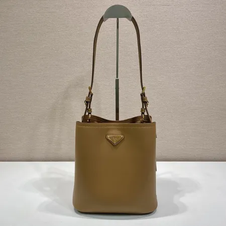 プラダ キーケース