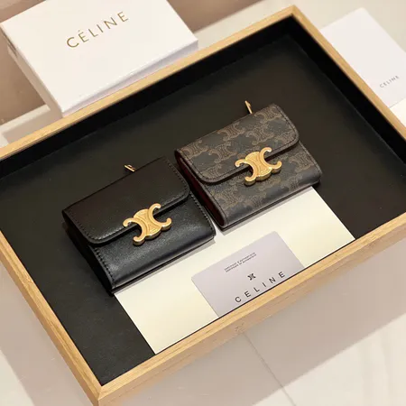 セリーヌ 折り財布