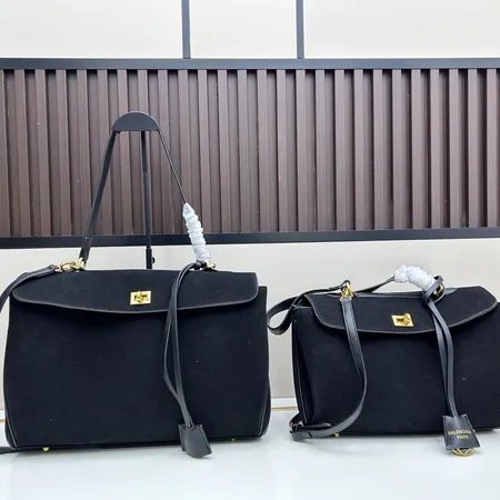 バレンシアガ キーケース