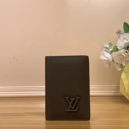 ルイヴィトン 名刺入れ
