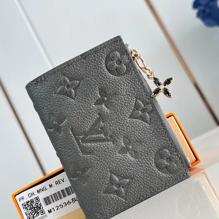 ルイヴィトン 名刺入れ