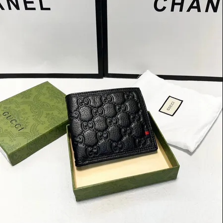 グッチ 折り財布