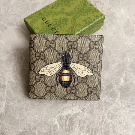 グッチ 折り財布