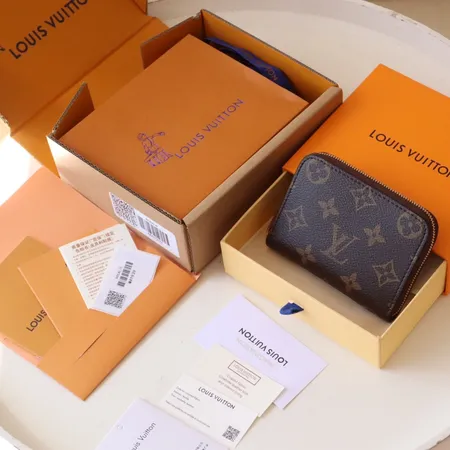 ルイヴィトン 折り財布