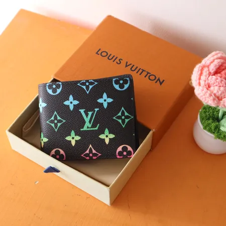 ルイヴィトン 折り財布