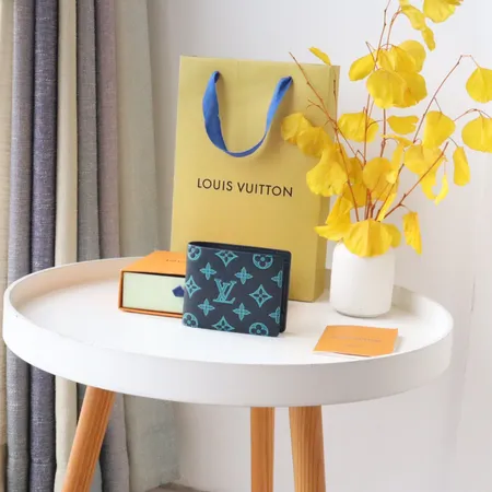 ルイヴィトン 折り財布