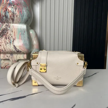 ルイヴィトン キーケース