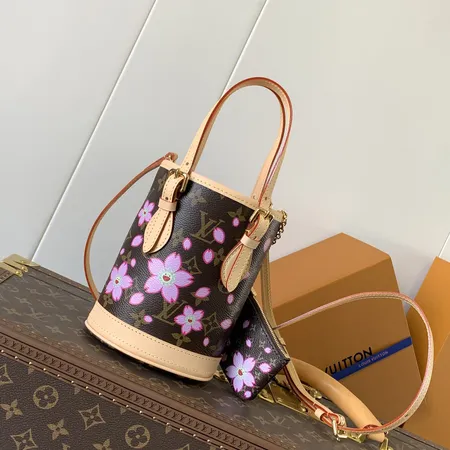 ルイヴィトン キーケース