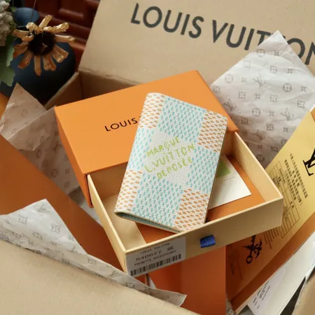 ルイヴィトン 長財布