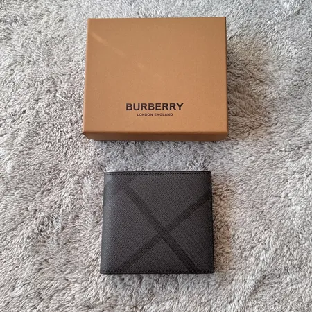 バーバリー ス 折り財布