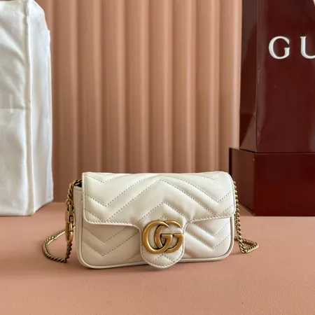 グッチ キーケース