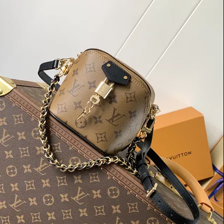 ルイヴィトン キーケース