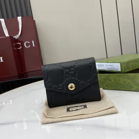 グッチ 折り財布