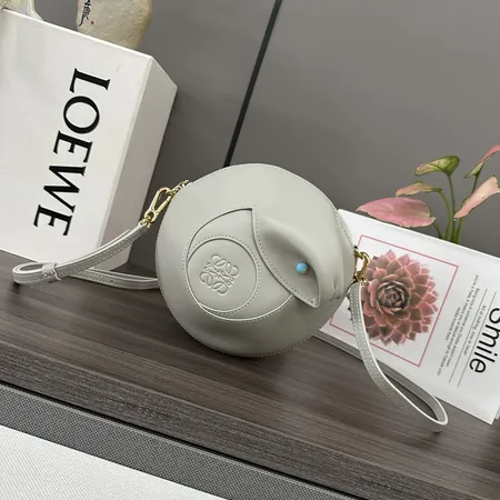 ロエベ キーケース