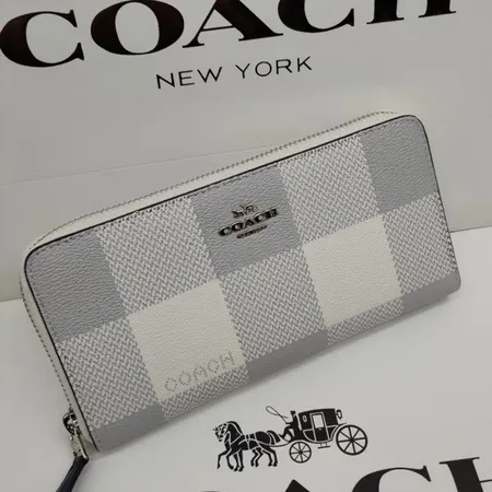 コーチ 長財布