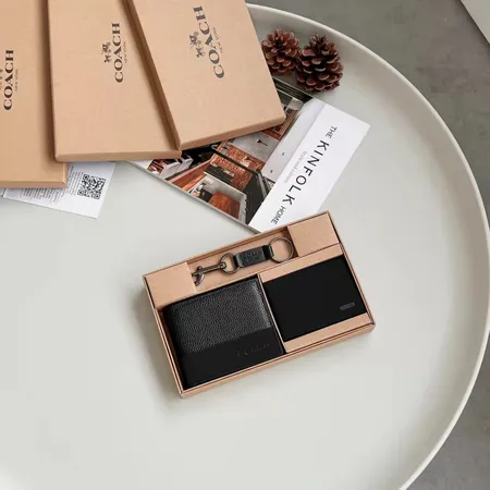 コーチ 折り財布