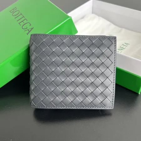ボッテガ ヴェネタ 折り財布