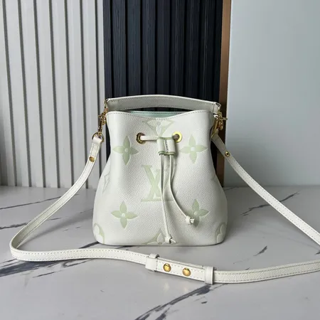 ルイヴィトン キーケース