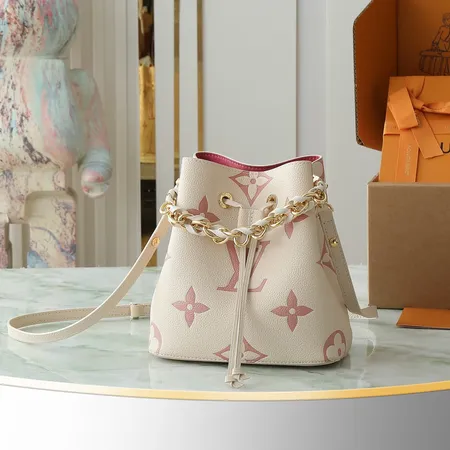 ルイヴィトン キーケース