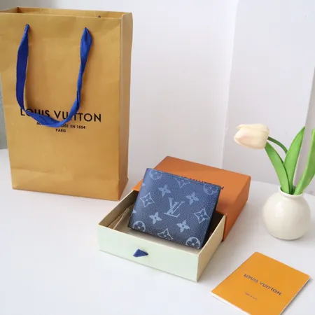 ルイヴィトン 折り財布