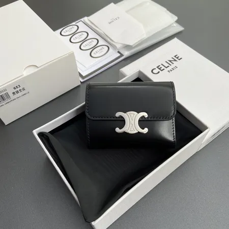 セリーヌ 折り財布