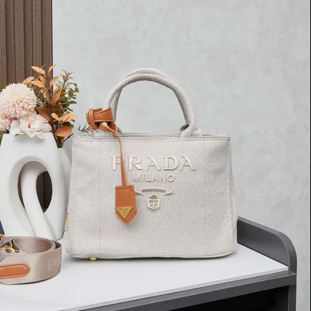 プラダ キーケース