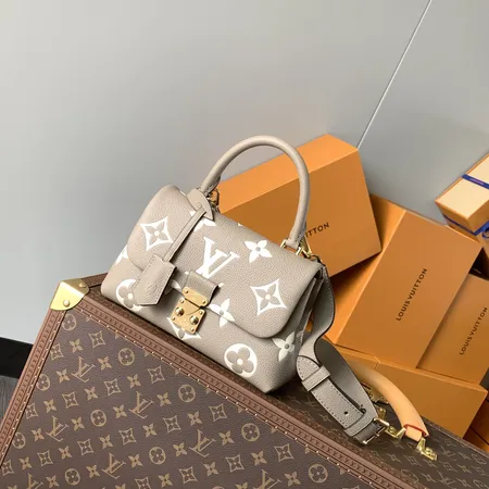 ルイヴィトン キーケース