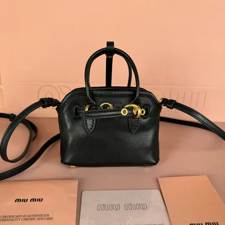 ミュウミュウ キーケース