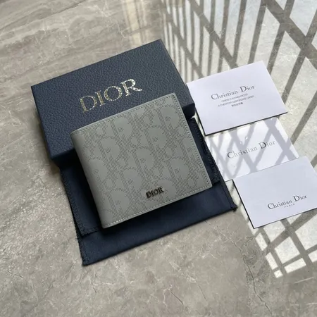 ディオール 折り財布