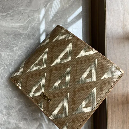 ディオール 折り財布